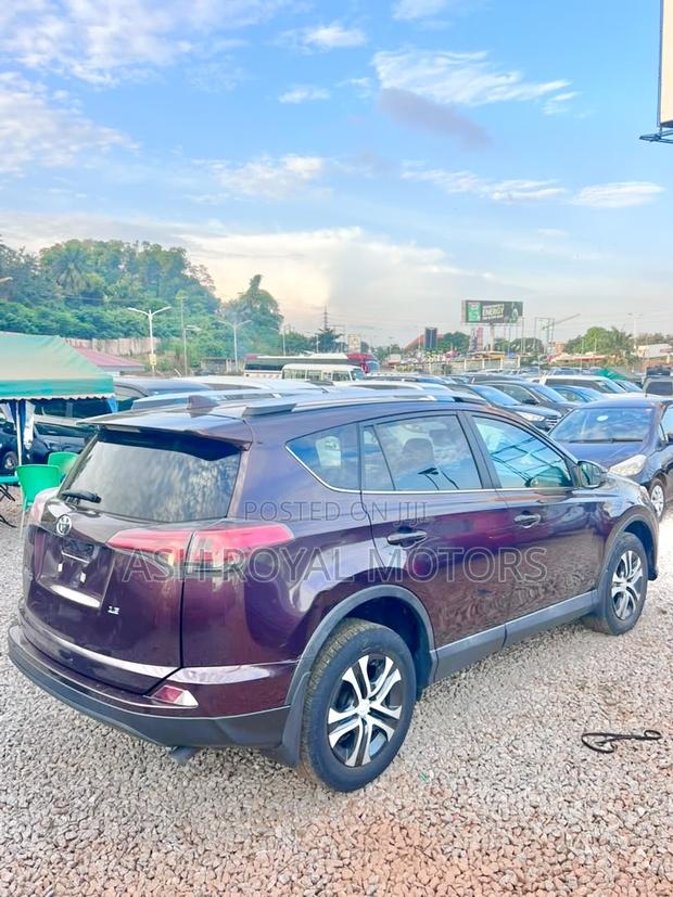 Toyota RAV4 LE AWD (2.5L 4cyl 6A) 2016 Maroon