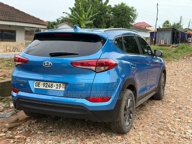 Hyundai Tucson 2017 Blue