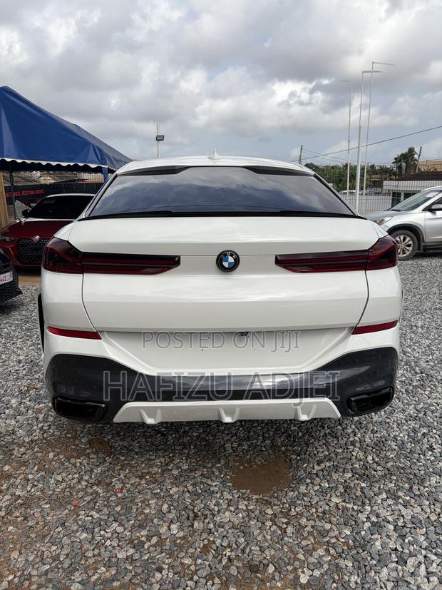 BMW X6 sDrive40i 2021 White