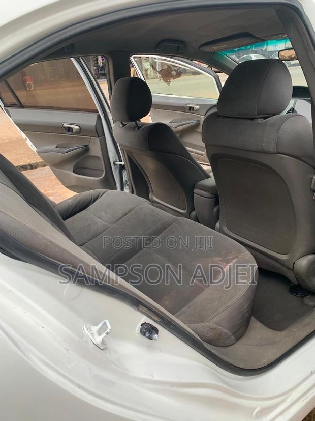 Honda Civic 2009 White