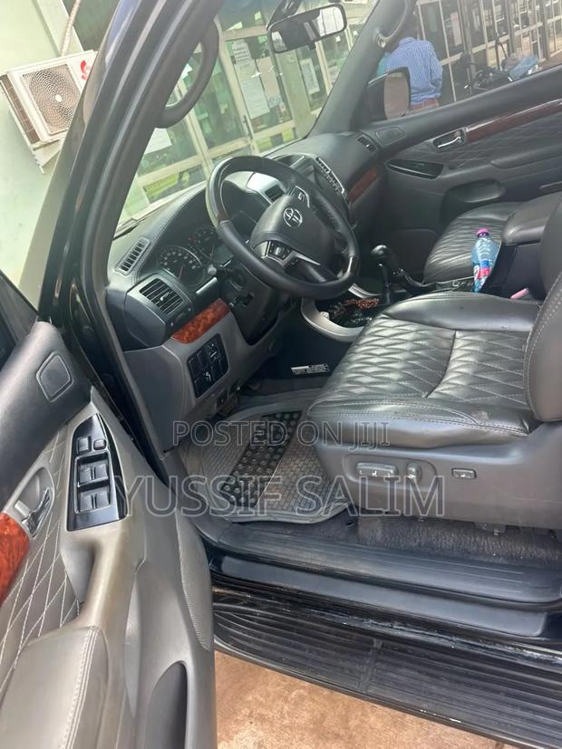 Toyota Land Cruiser Prado 2013 Black