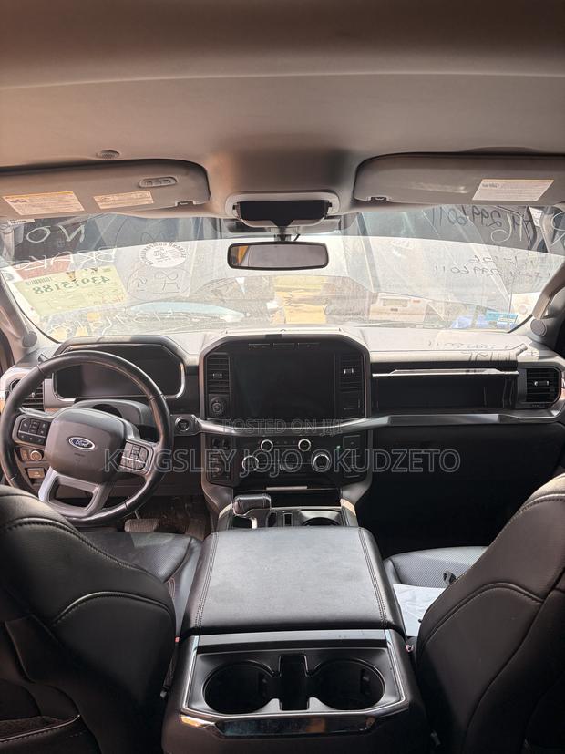 Ford F-150 LARIAT 2021 Black