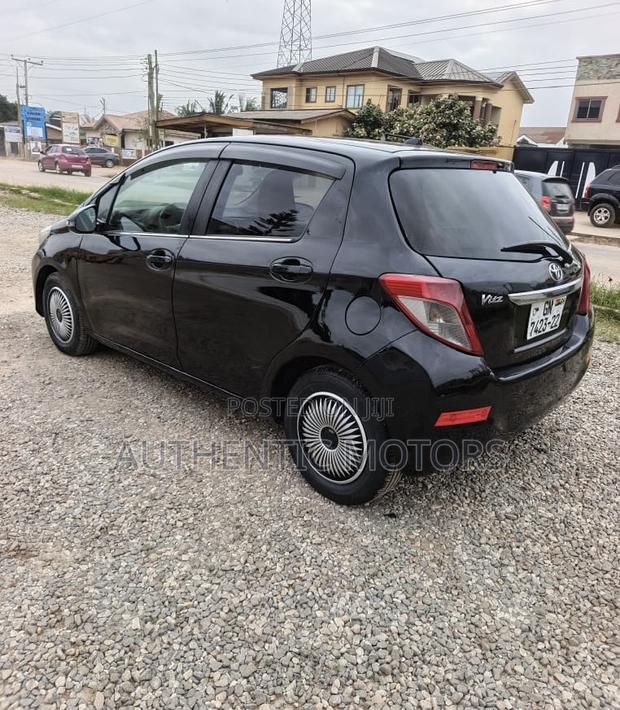 Toyota Vitz 2012 Black