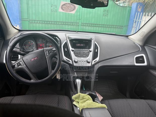 GMC Terrain 2011 Brown