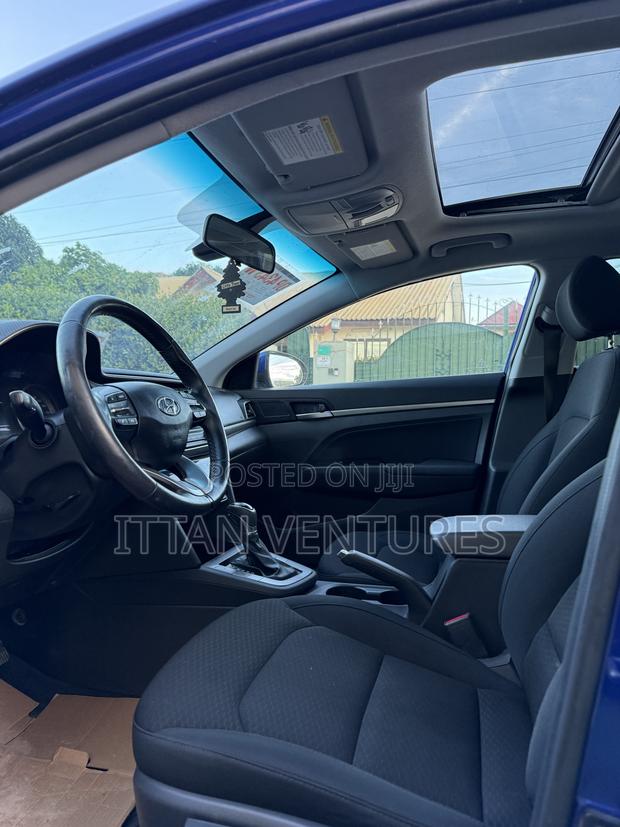 Hyundai Elantra 2020 Blue