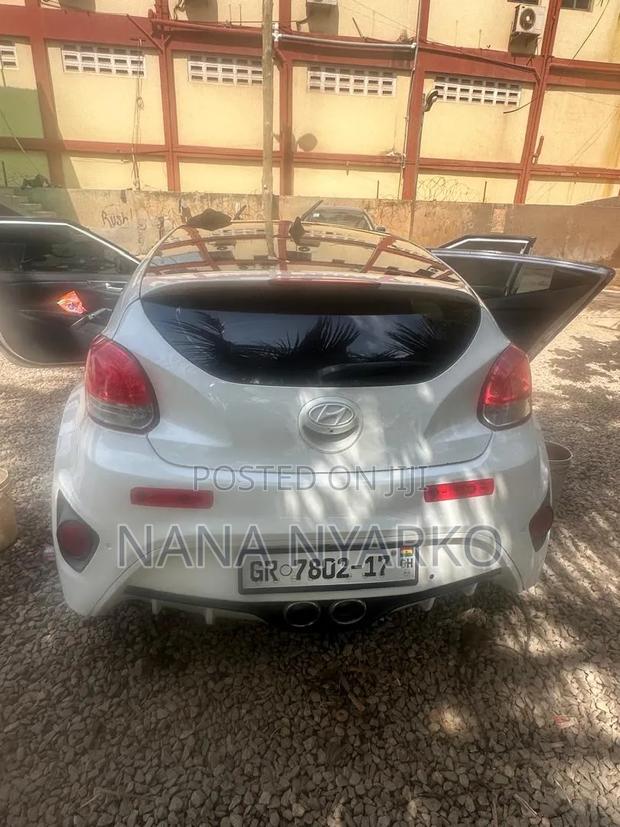 Hyundai Veloster 2013 White