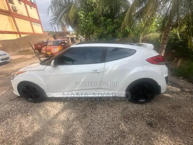 Hyundai Veloster 2013 White