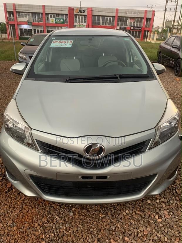 Toyota Vitz 2013 Blue