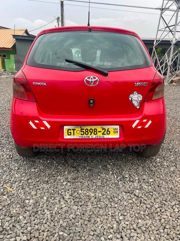 Toyota Yaris 2011 Red