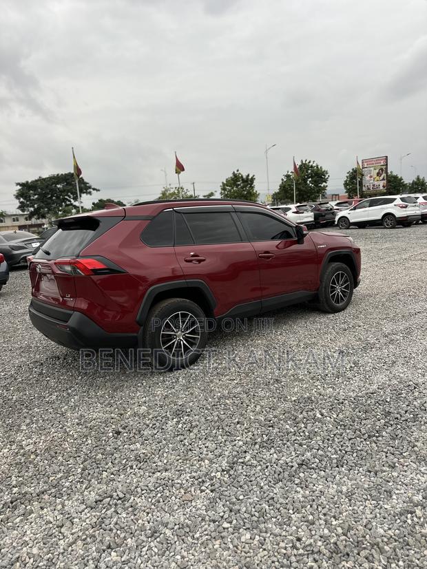Toyota RAV4 2020 Burgundy