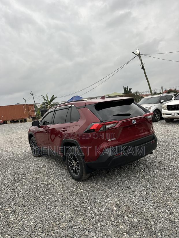 Toyota RAV4 2020 Burgundy