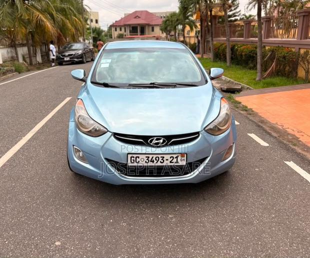 Hyundai Elantra 2013