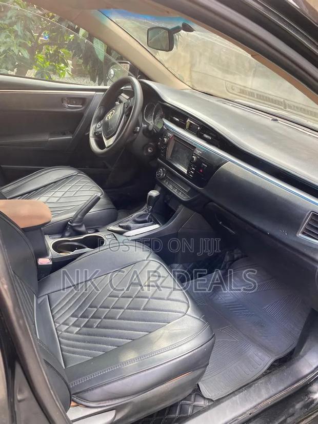 Toyota Corolla 2017 Black