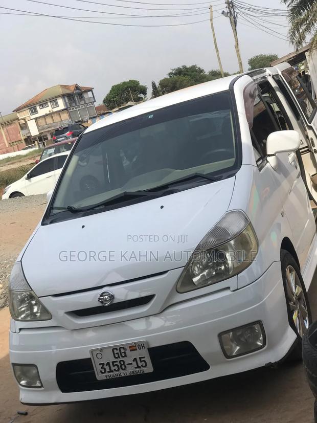 Nissan Serena 2004 White