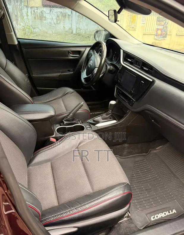 Toyota Corolla 2017 Red
