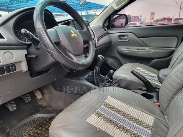 Mitsubishi L200 2018 White