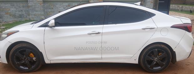 Hyundai Elantra 2011 White
