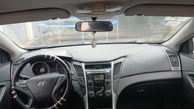 Hyundai Sonata GLS Sedan FWD (2.4L 4cyl 6A) 2013 Gray