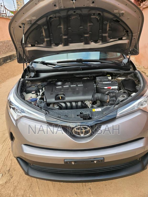 Toyota C-HR XLE Prermium FWD (2.0L 4cyl 2AM) 2018 Gray