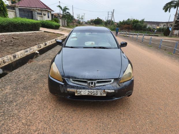 Honda Accord 2004 Gray