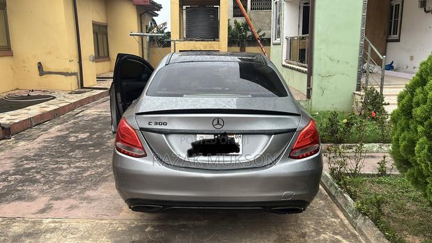 Mercedes-Benz C300 Sport 4dr AWD 4Matic Sedan (2.0L 4cyl 7A) 2015 Gray