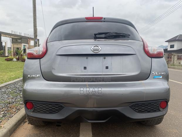 Nissan Juke SL 4dr Hatchback AWD (1.6L 4cyl Turbo CVT) 2015 Gray