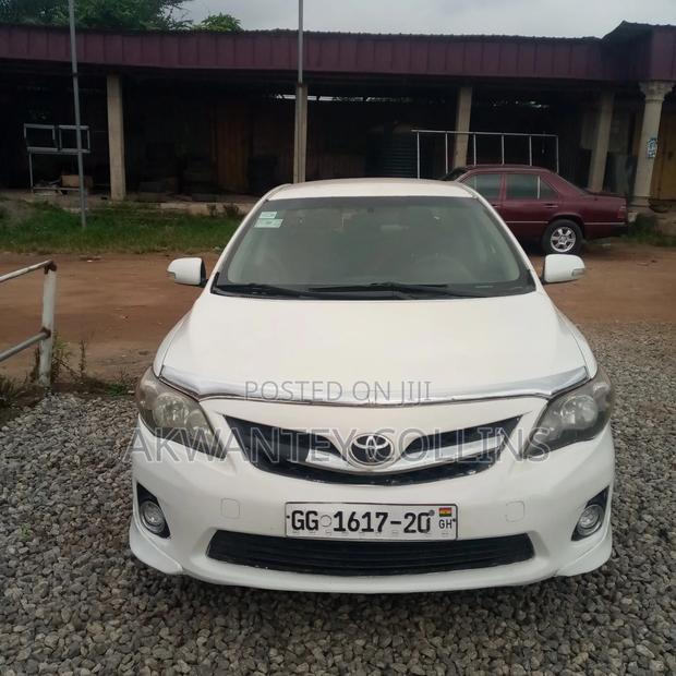 Toyota Corolla 2012 White