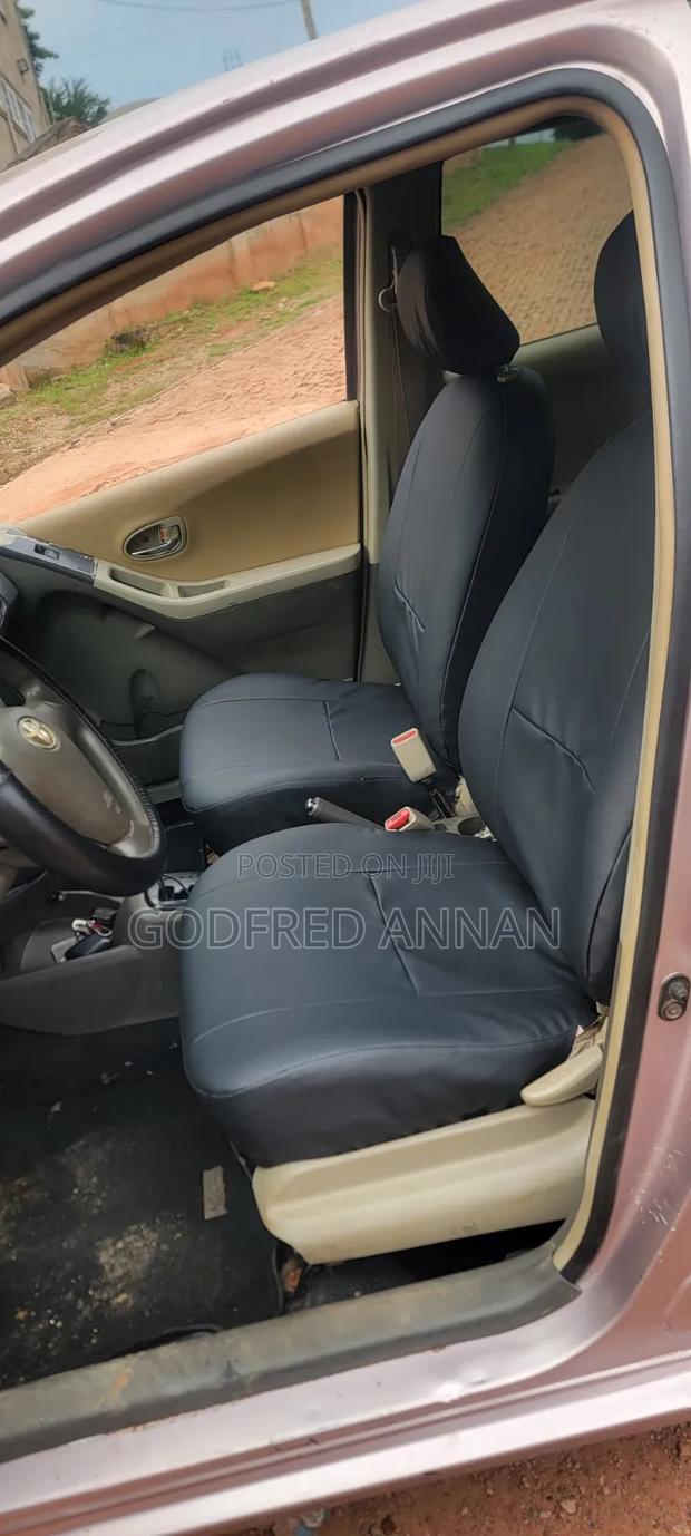 Toyota Vitz 2010 Pink
