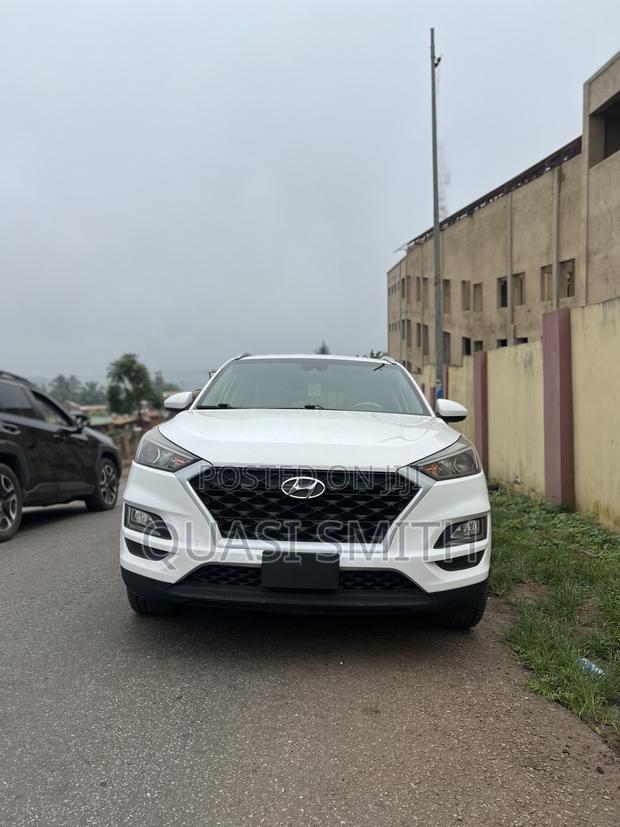 Hyundai Tucson SE FWD 2019 White
