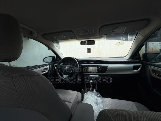 Toyota Corolla 2016 Gray