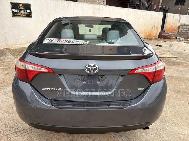 Toyota Corolla 2016 Gray