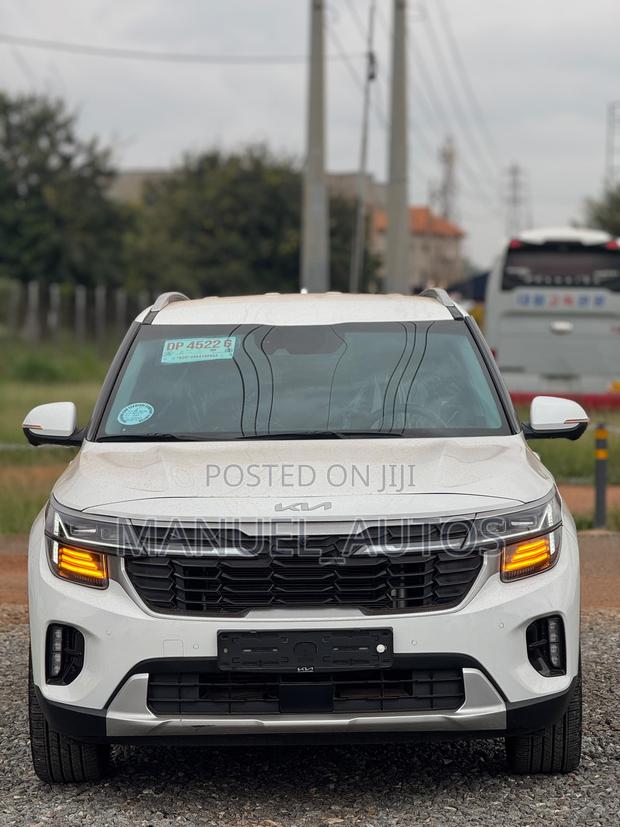 Kia Seltos 2025 White