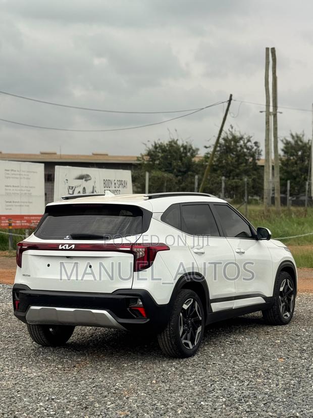 Kia Seltos 2025 White