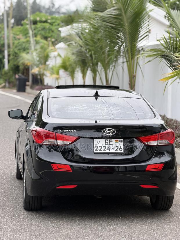 Hyundai Elantra GLS Sedan FWD (1.8L 4cyl 6A) 2013 Black
