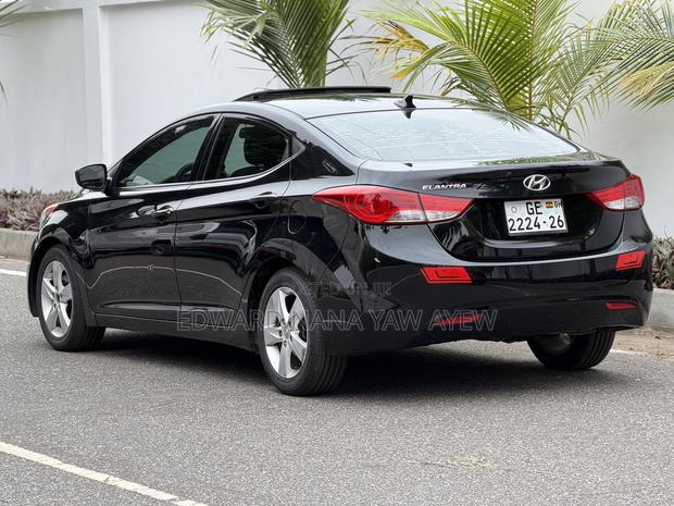 Hyundai Elantra GLS Sedan FWD (1.8L 4cyl 6A) 2013 Black