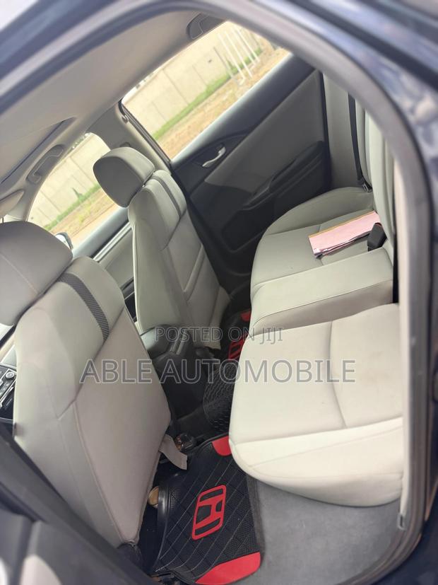 Honda Civic EX Sedan 2019 Gray