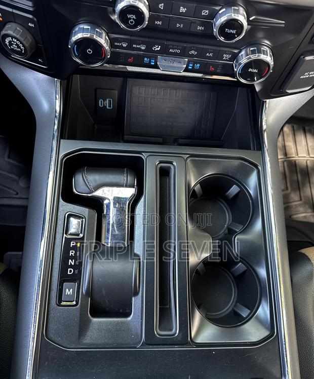 Ford F-150 2022 White