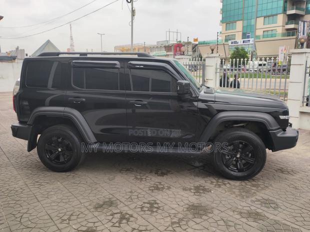 Car 2025 Black