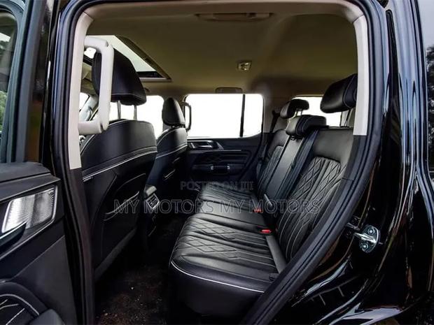 Car 2025 Black