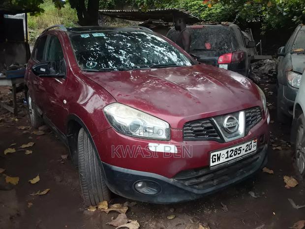 Nissan Qashqai 2009 Brown