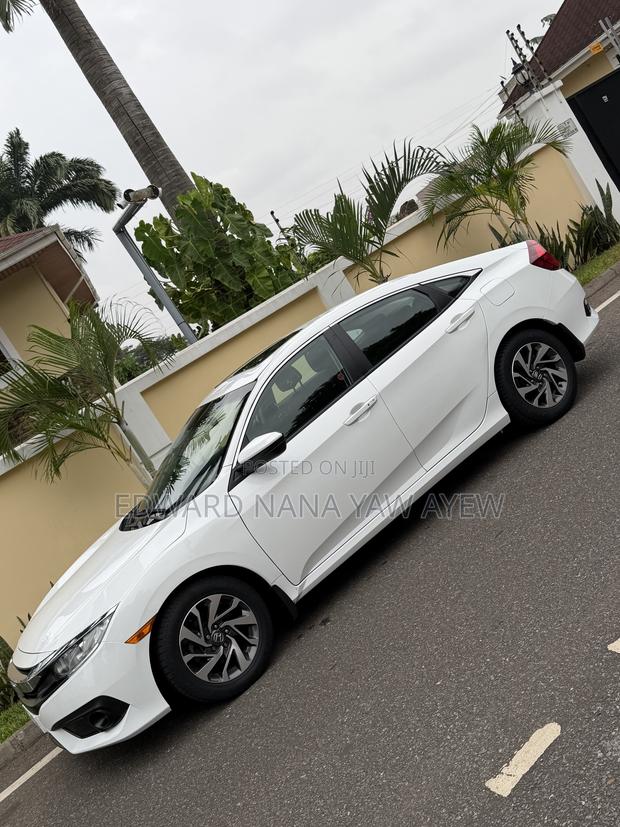 Honda Civic EX Sedan 2018 White