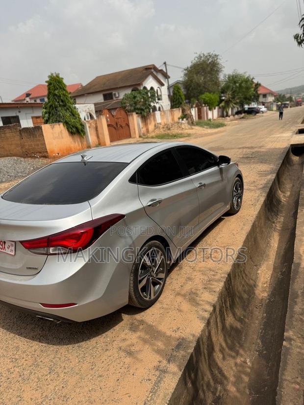 Hyundai Elantra Limited PZEV 4dr Sedan (1.8L 4cyl 6A) 2014 Silver