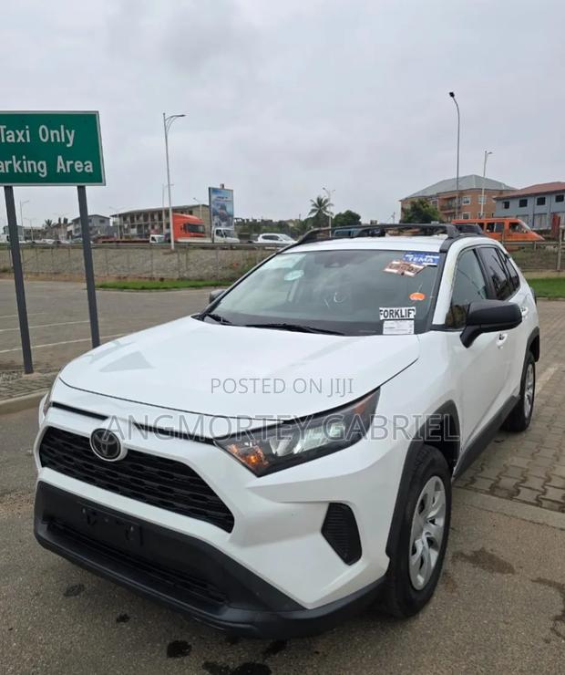 Toyota RAV4 2020 White