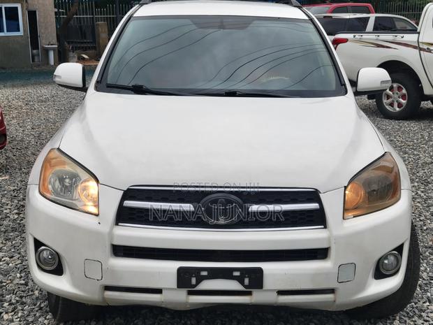 Toyota RAV4 2010 Black