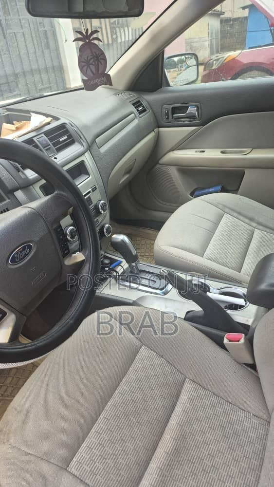 Ford Fusion SE 2009 White