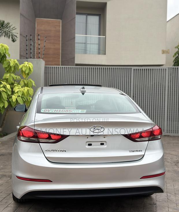 Hyundai Elantra Limited 2018 Silver