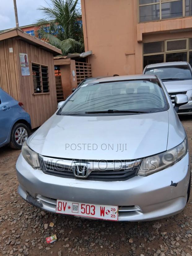Honda Civic 2012 Silver
