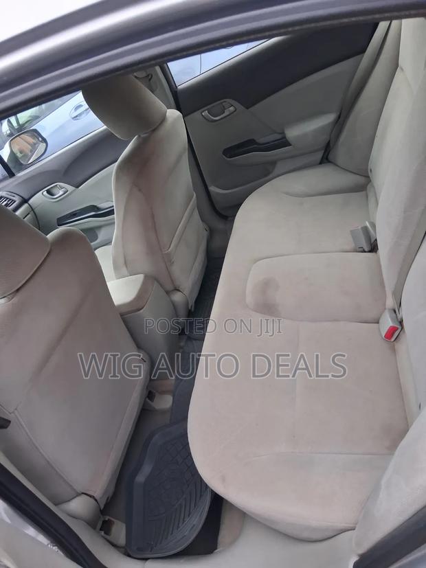 Honda Civic 2012 Silver