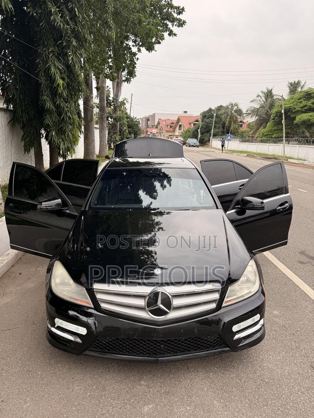 Mercedes-Benz C300 Luxury 4Matic Sedan AWD (3.5L 6cyl 7A) 2013 Black