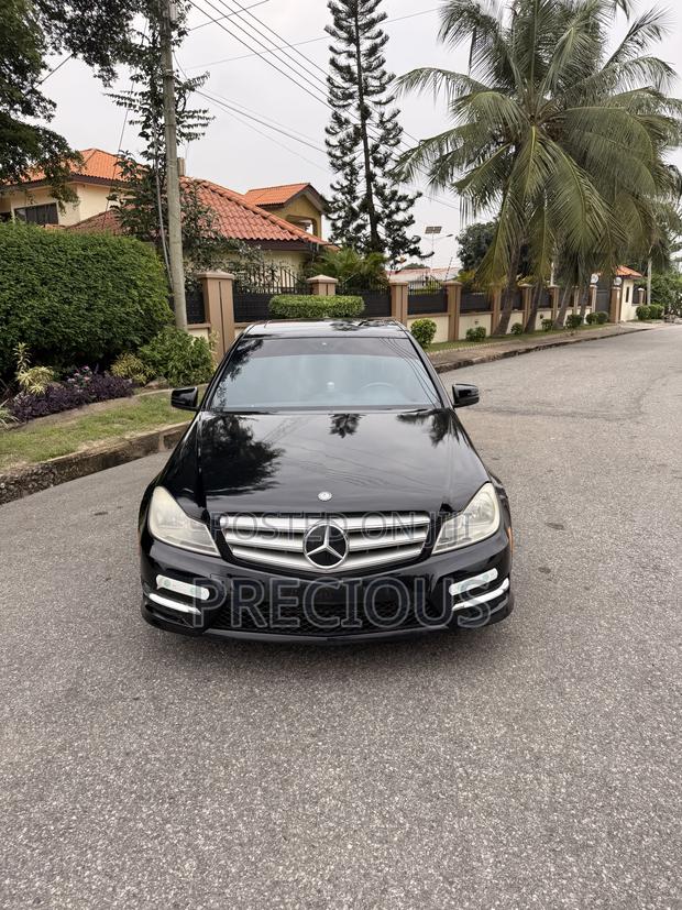 Mercedes-Benz C300 Luxury 4Matic Sedan AWD (3.5L 6cyl 7A) 2013 Black